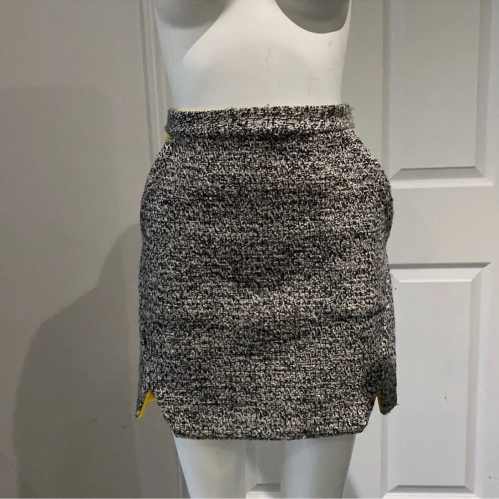 REBECCA MINKOFF Tweed Mini Skirt in Gray and Butter Yellow, Women’s Size 0